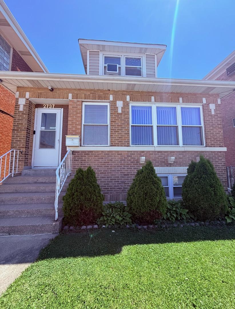 2737 N 73rd Ave., Elmwood Park, IL 60707