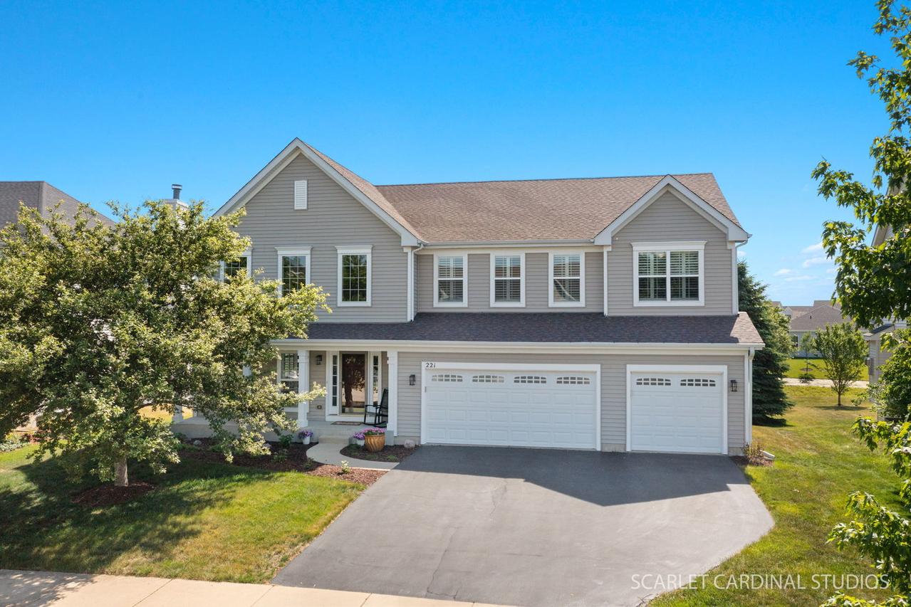 221 Willington Way, Oswego, IL 60543