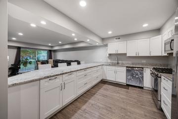 1430 Sandstone Dr. #115, Wheeling, IL 60090