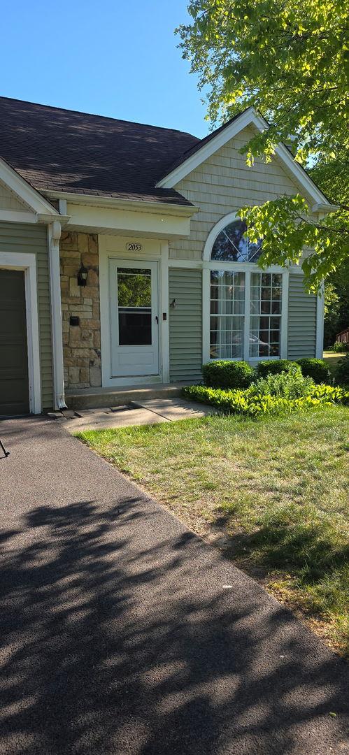 2053 Teton Pkwy., Algonquin, IL 60102