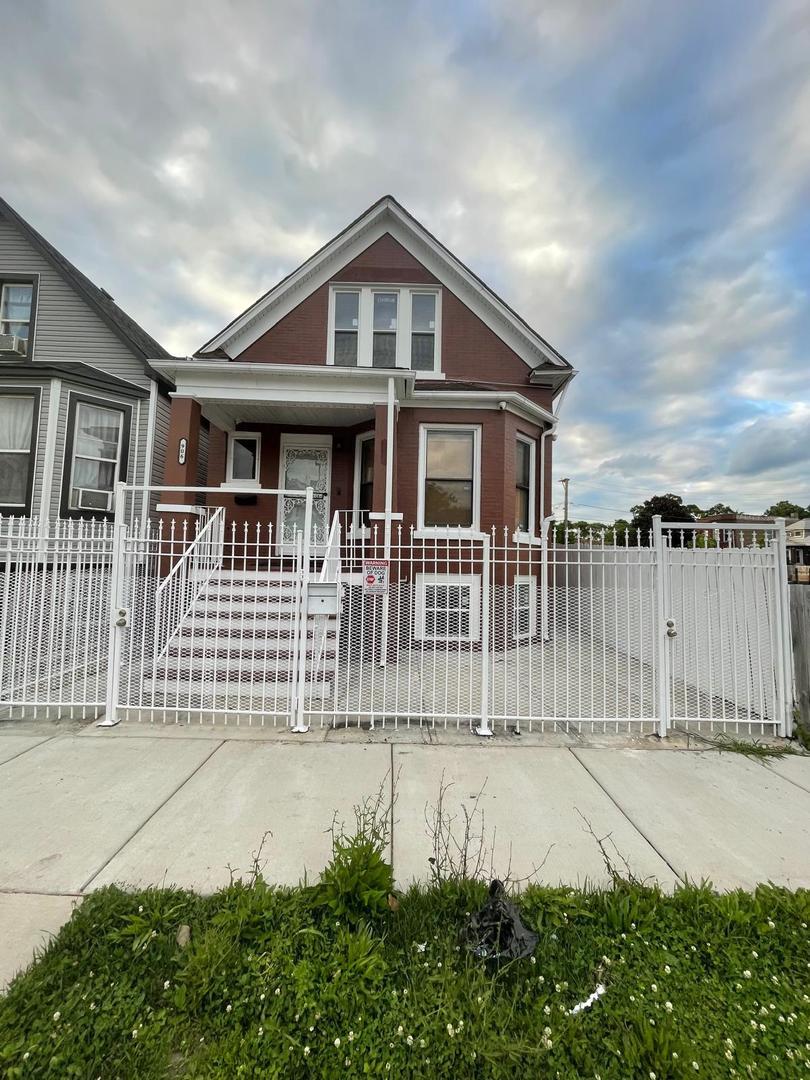 906 W 71st St., Chicago, IL 60621
