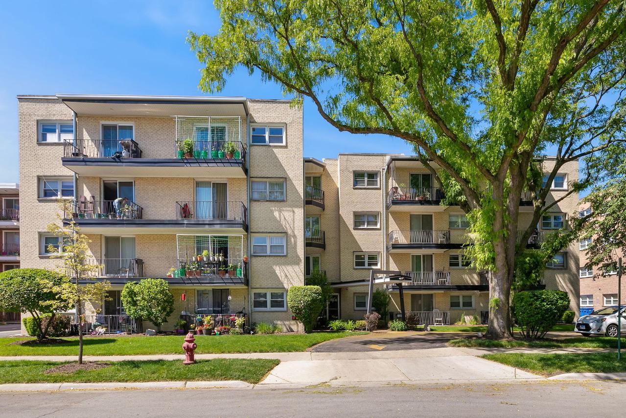 5214 Galitz St. #205, Skokie, IL 60077