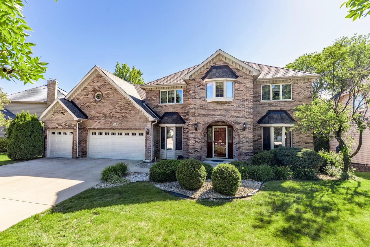 904 W Bailey Rd., Naperville, IL 60565