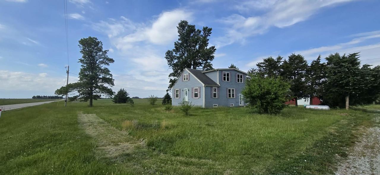265 N 3300 East Rd., Strawn, IL 61775
