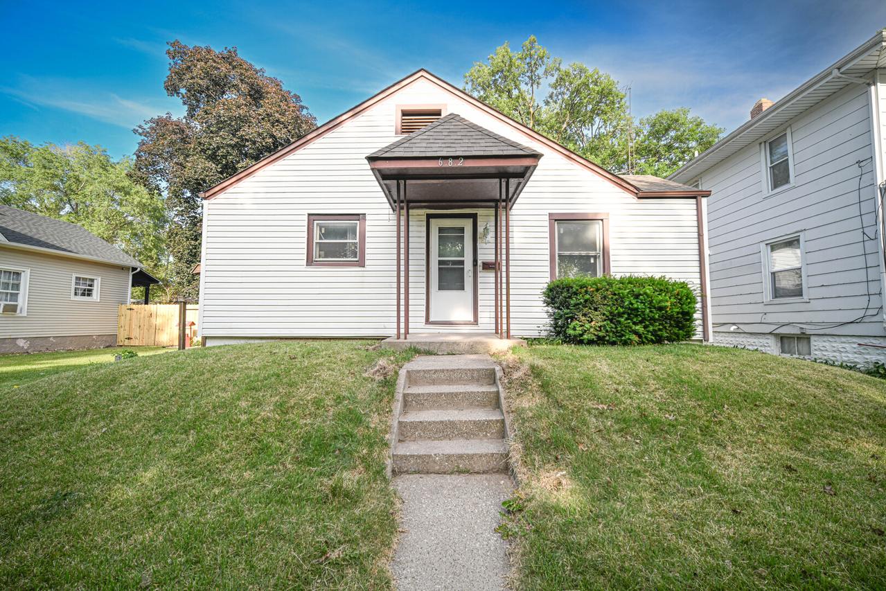 682 S Osborn Ave., Kankakee, IL 60901