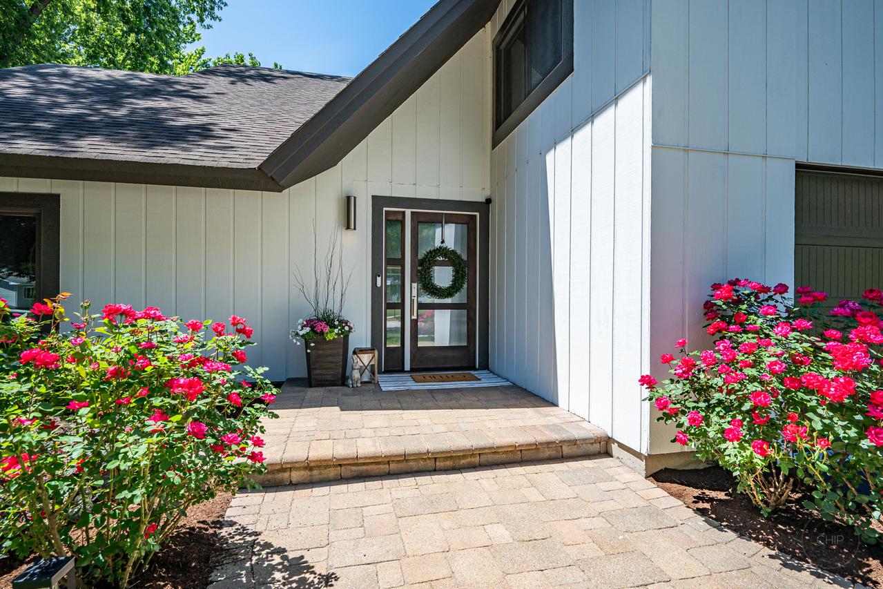 52 Redstart Rd., Naperville, IL 60565