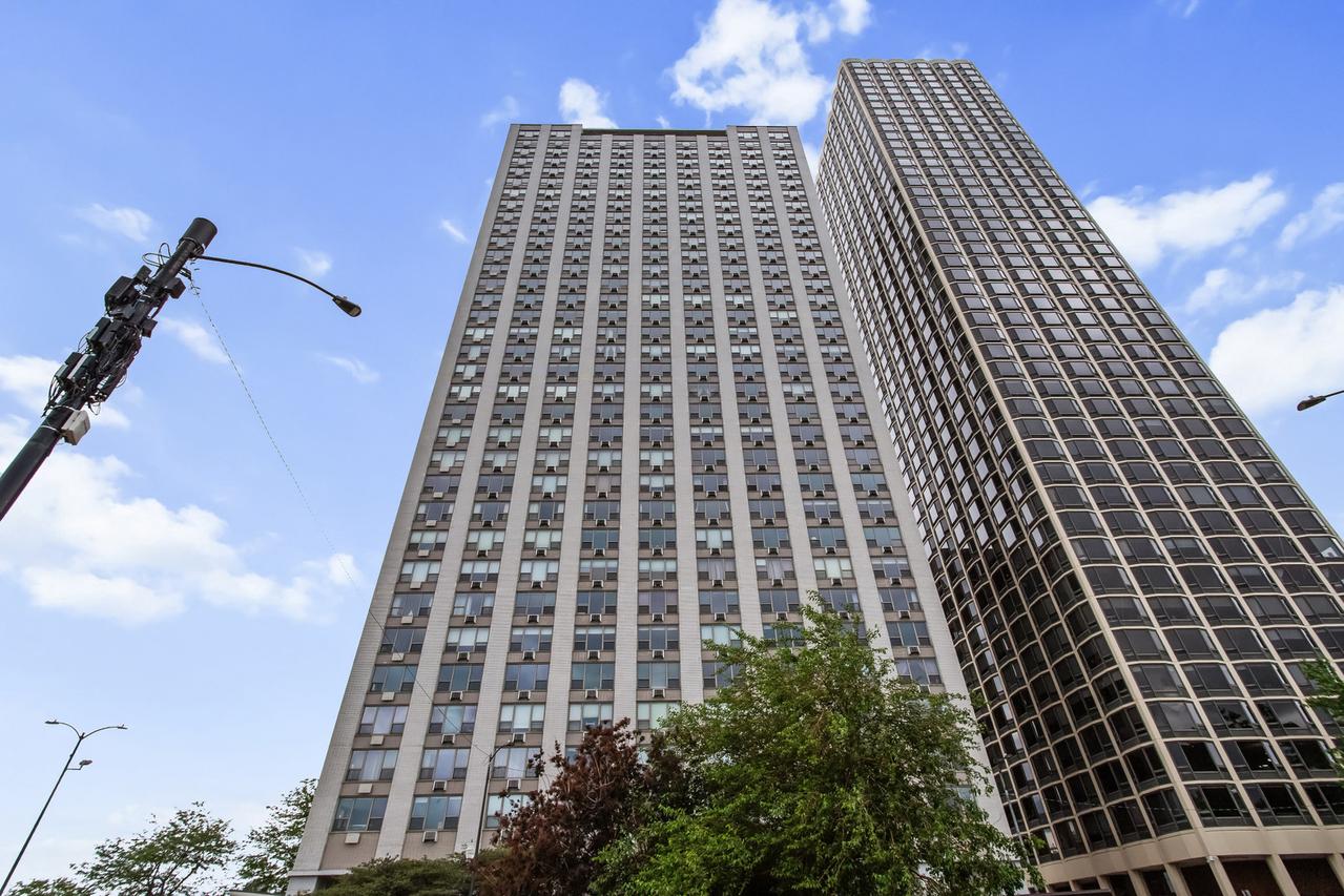 1550 N Lake Shore Dr. #20G, Chicago, IL 60610