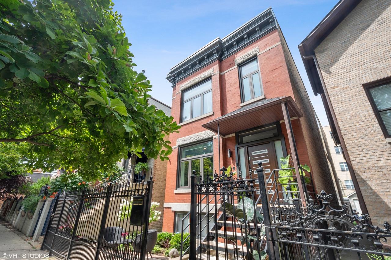 1624 N Claremont Ave., Chicago, IL 60647