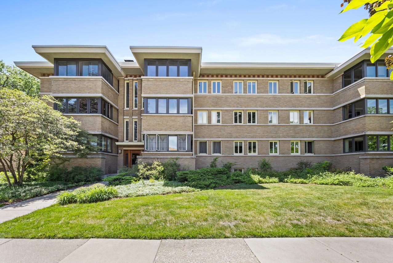 177 Linden Ave. #3, Oak Park, IL 60302