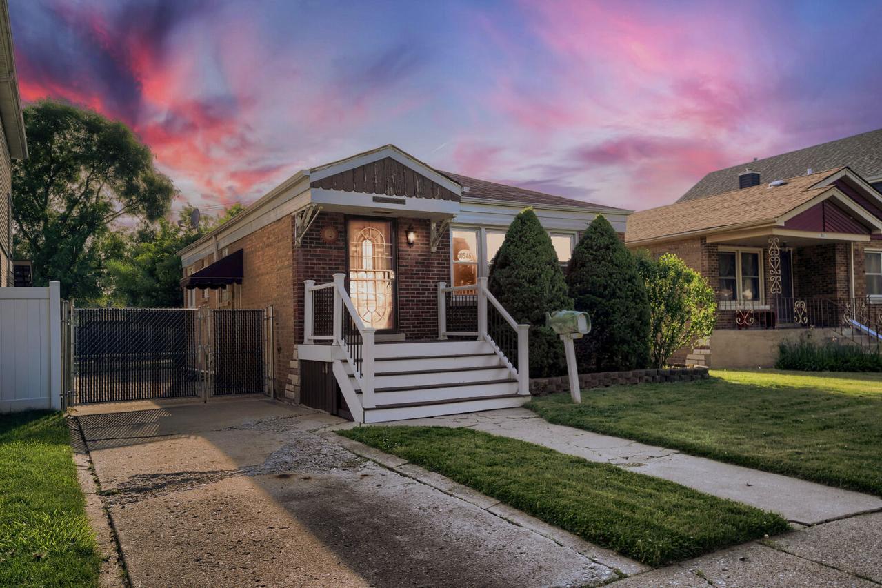 10546 S Harding Ave., Chicago, IL 60655