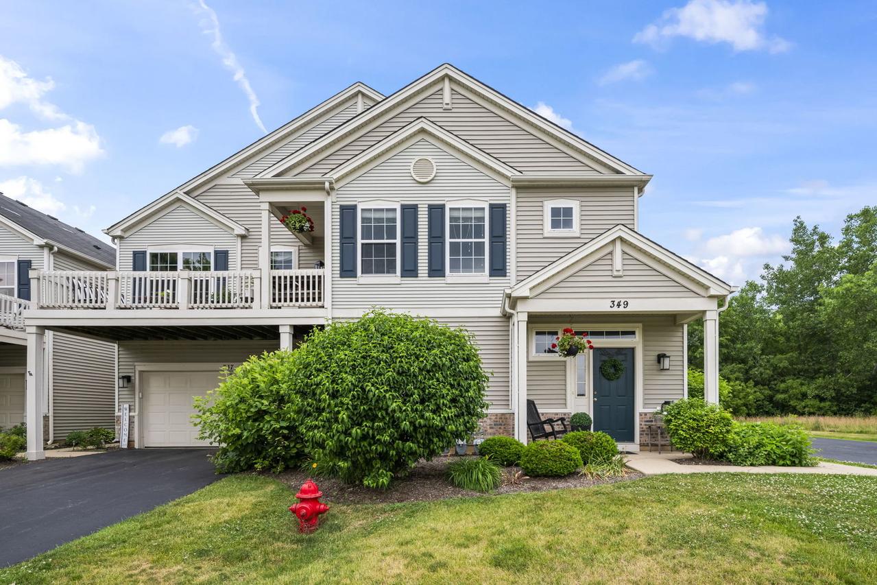 349 Bakers Ct., Lakemoor, IL 60051