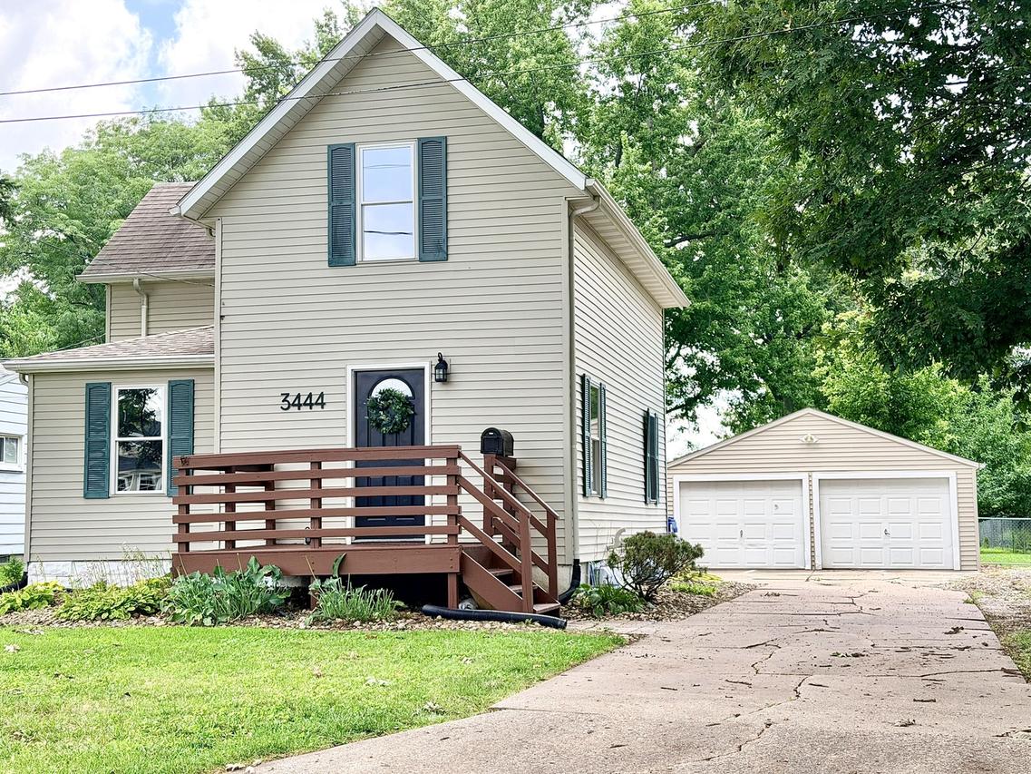 3444 19th Ave., Moline, IL 61265