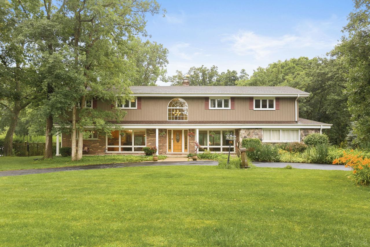 2665 Crestwood Ln., Riverwoods, IL 60015