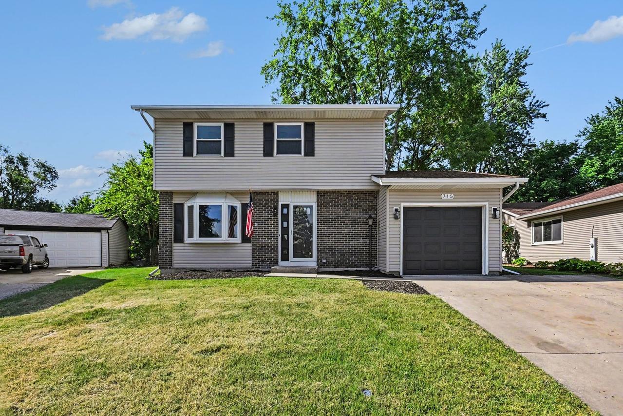 715 Evergreen Ct., Romeoville, IL 60446