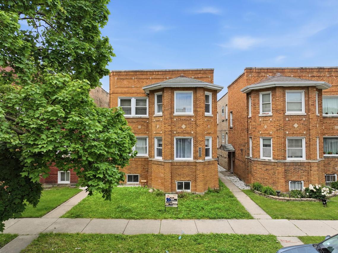 6066 N Albany Ave., Chicago, IL 60659