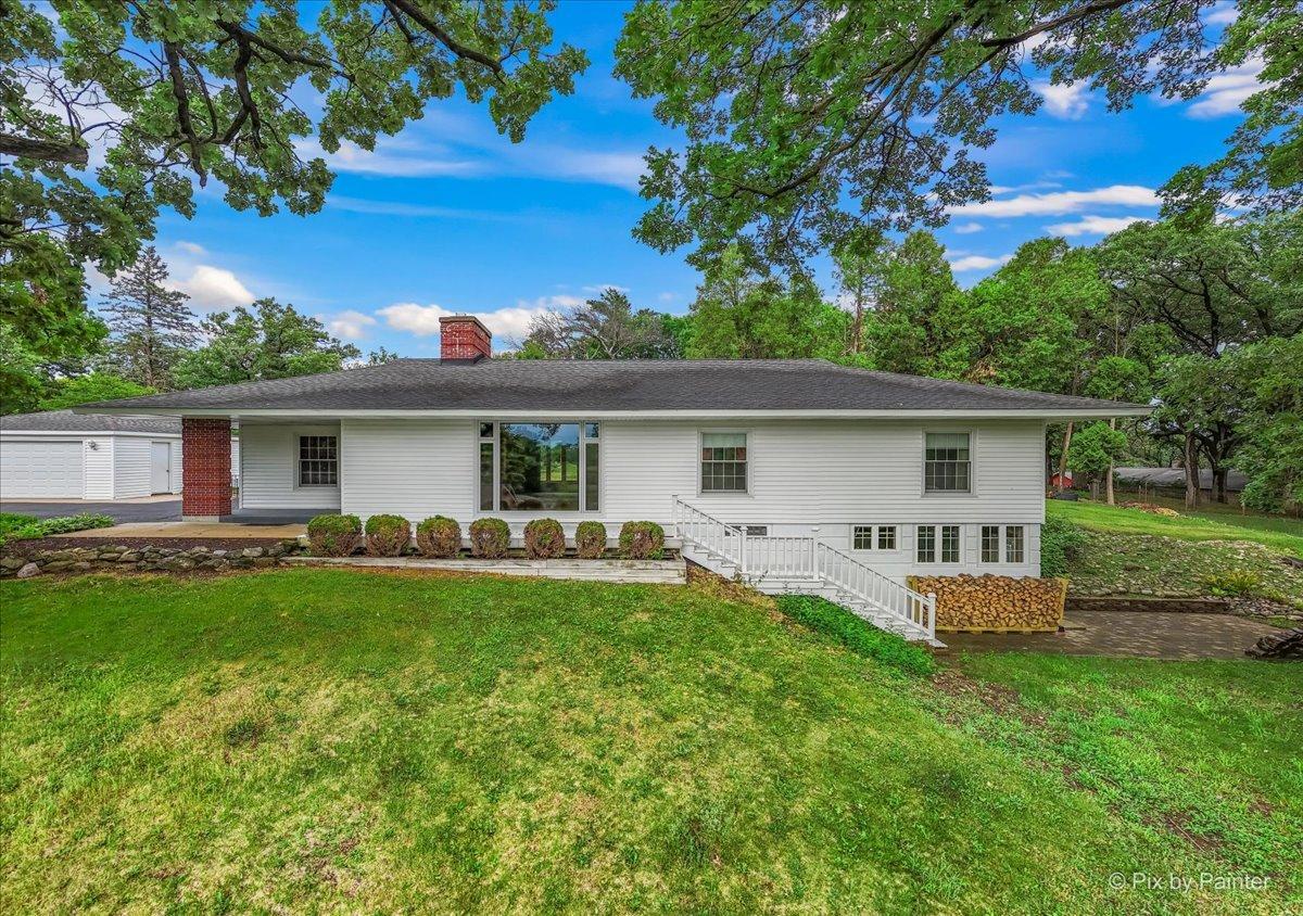 801 Ridgeland St., Fox River Grove, IL 60021