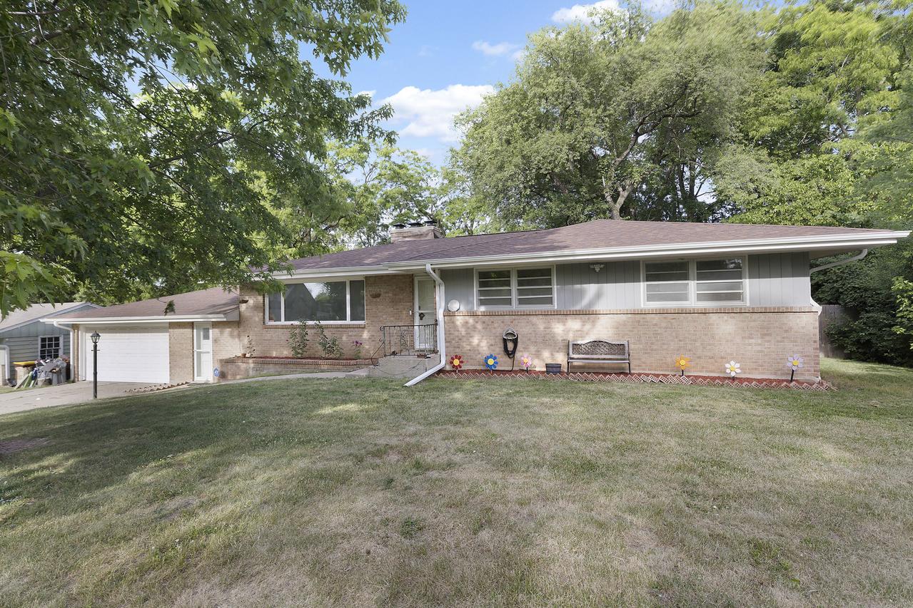 123 Dawn Ave., Rockford, IL 61107