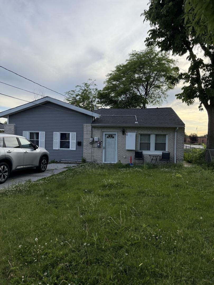14810 Perry Ave., South Holland, IL 60473