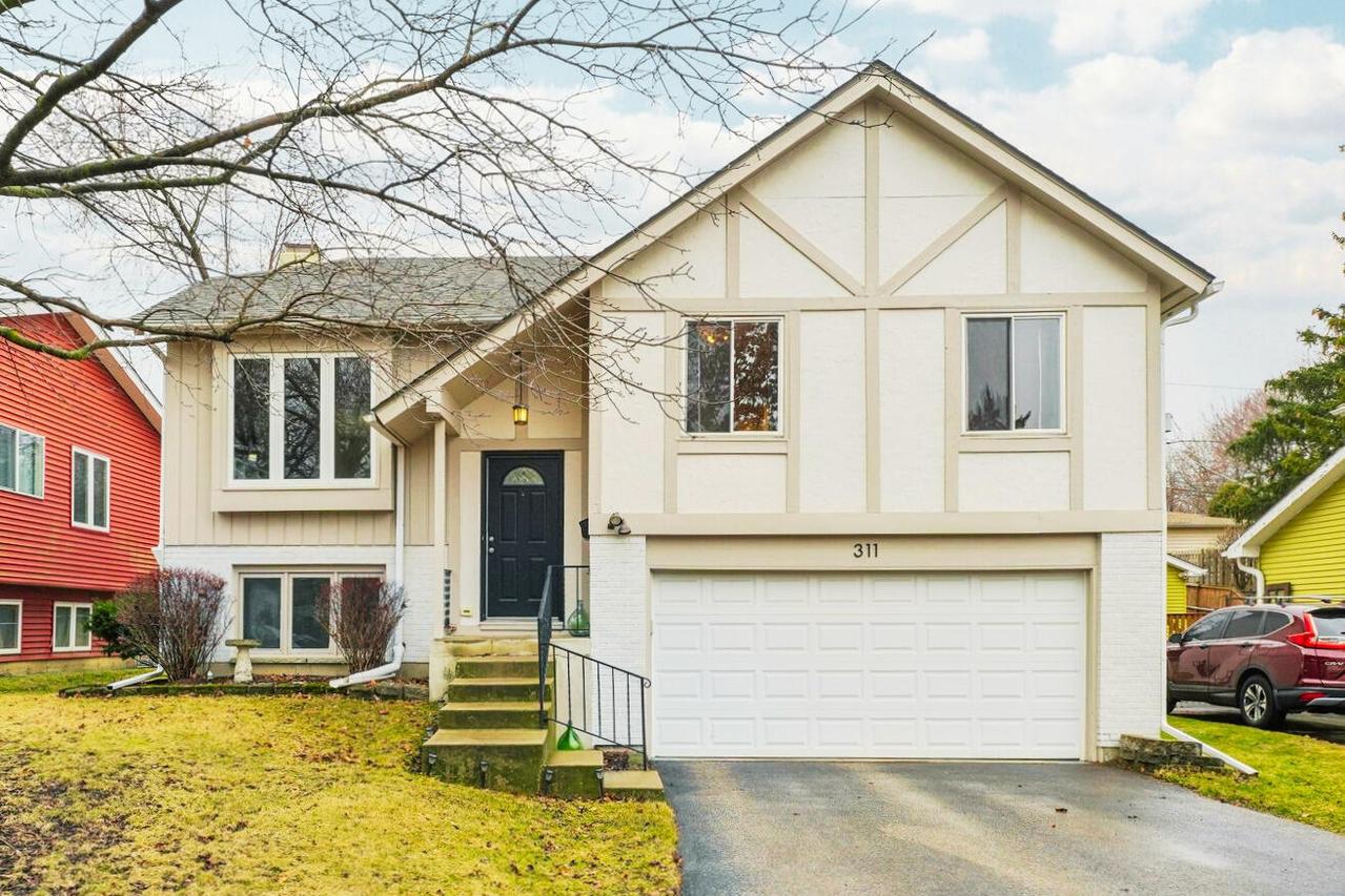 311 Harding Ave., Libertyville, IL 60048