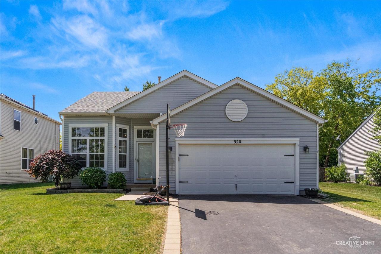 320 Daffodil Dr., Romeoville, IL 60446