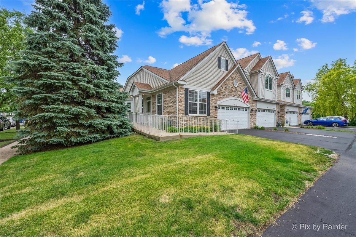 2933 Talaga Dr., Algonquin, IL 60102