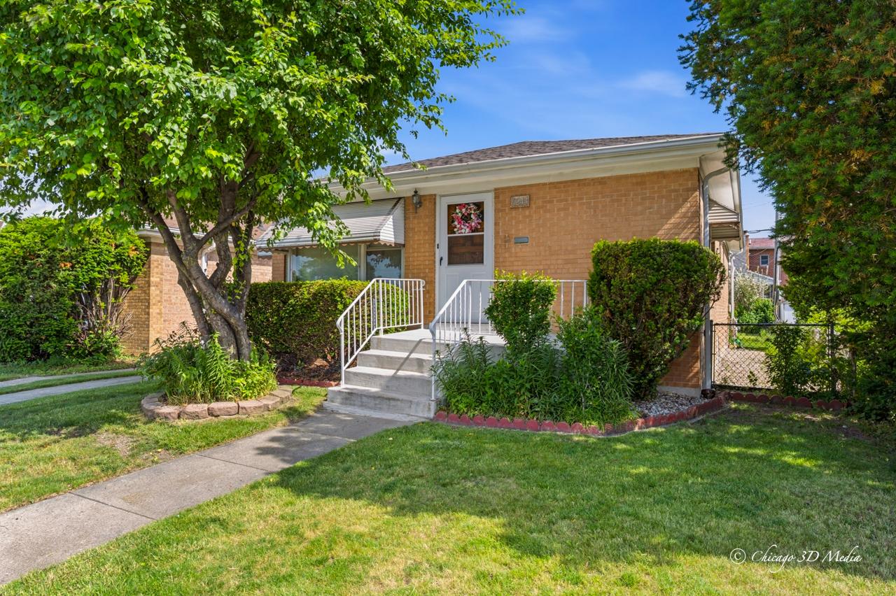 6244 W Foster Ave., Chicago, IL 60630