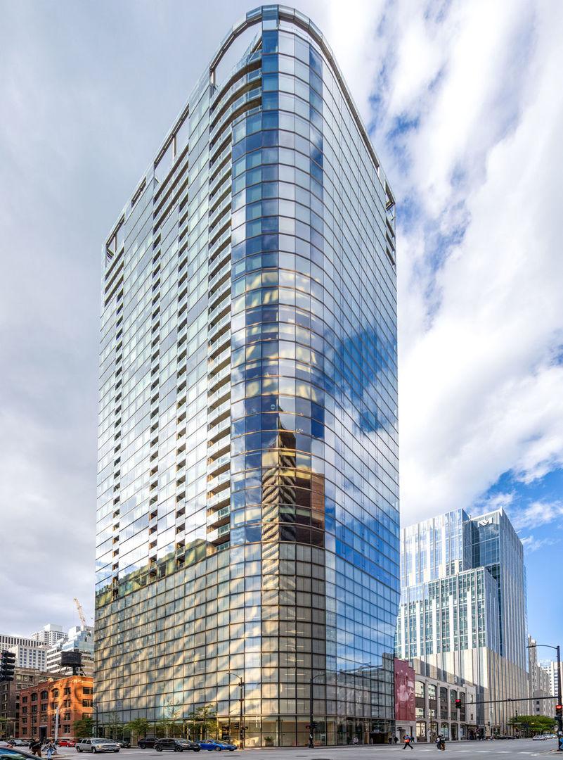 600 N Fairbanks Ct. #3004, Chicago, IL 60611