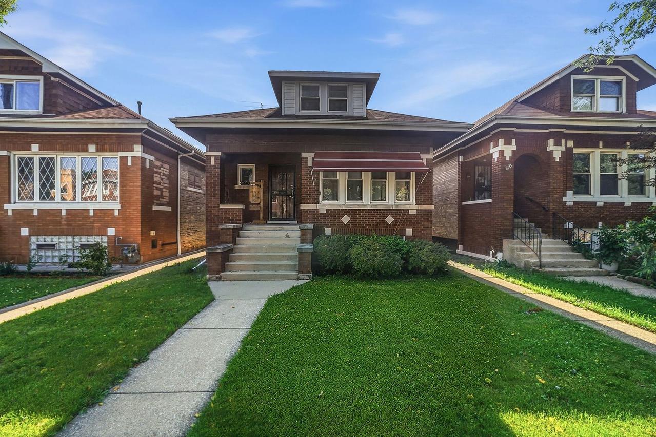 1641 Ridgeland Ave., Berwyn, IL 60402