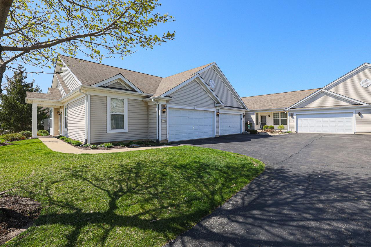 13580 Hemlock Rd., Huntley, IL 60142
