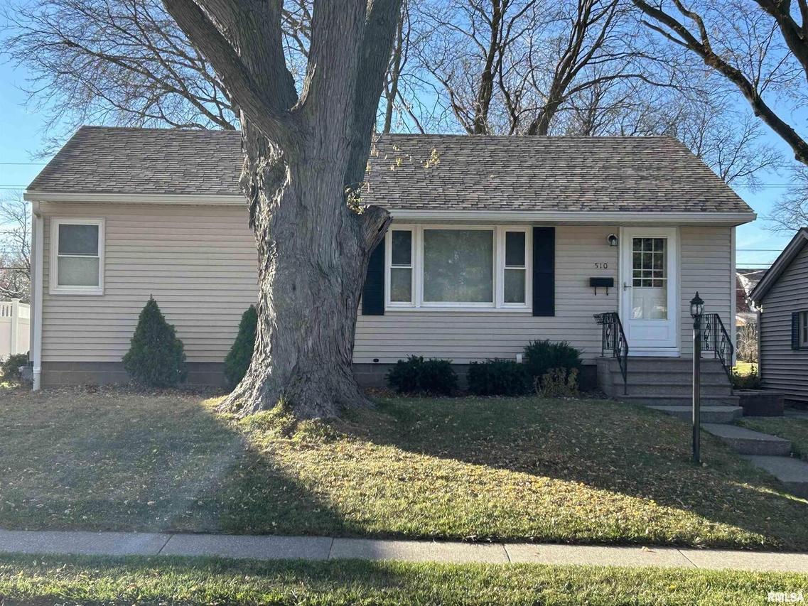 510 16th St., Silvis, IL 61282
