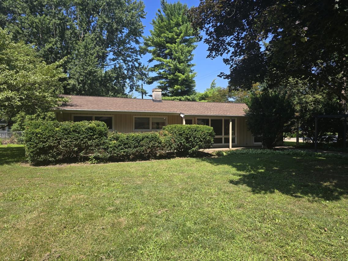 1719 Mcdonald Dr., Champaign, IL 61821