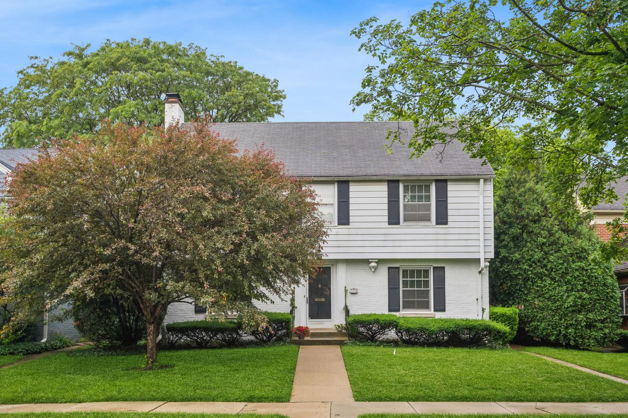 3130 Thayer St., Evanston, IL 60201