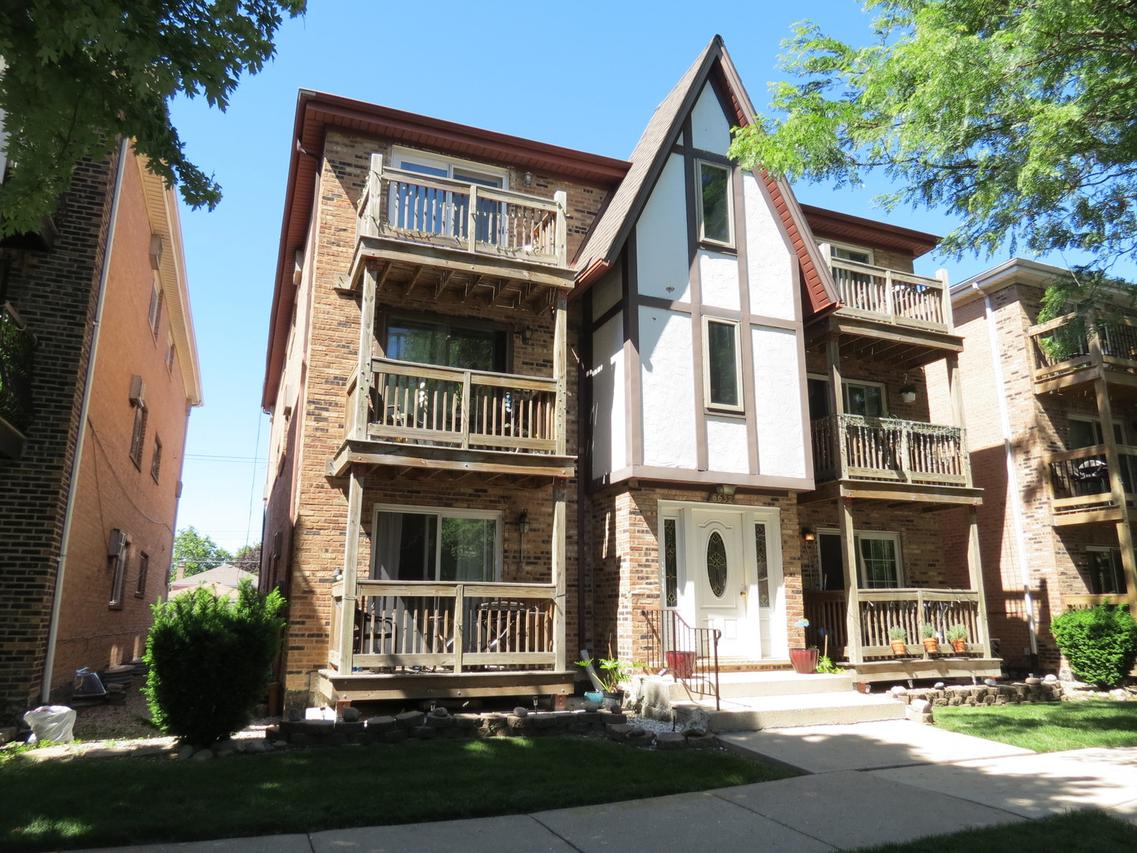 6632 W 64th Pl. #3W, Chicago, IL 60638