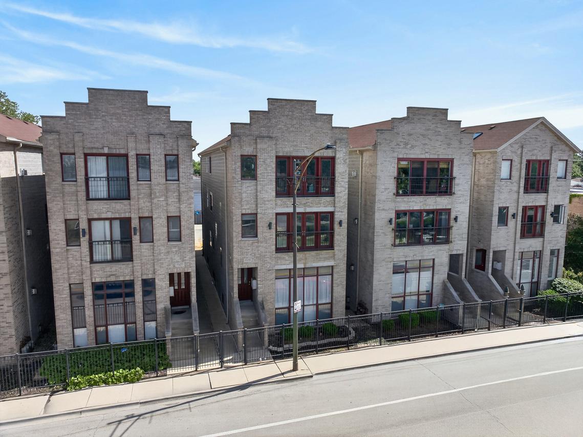 7509 W Irving Park Rd. #2, Chicago, IL 60634
