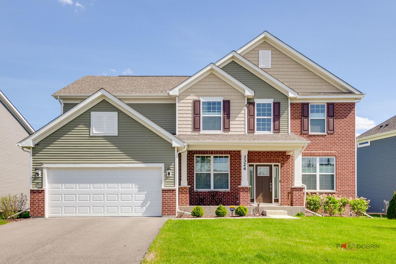 3324 Sage Cir., Mundelein, IL 60060