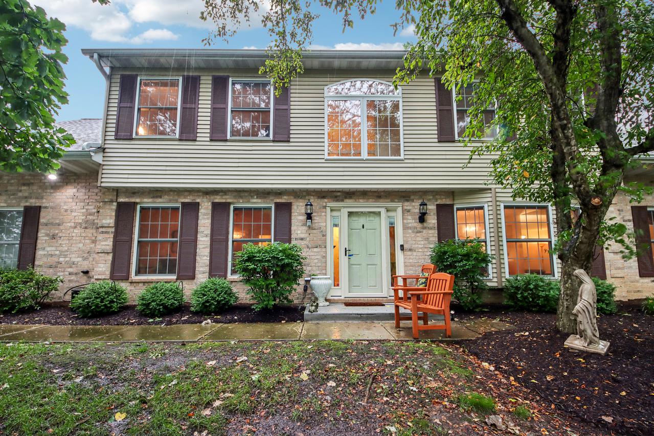 1544 Laurel Oaks Dr., Streamwood, IL 60107