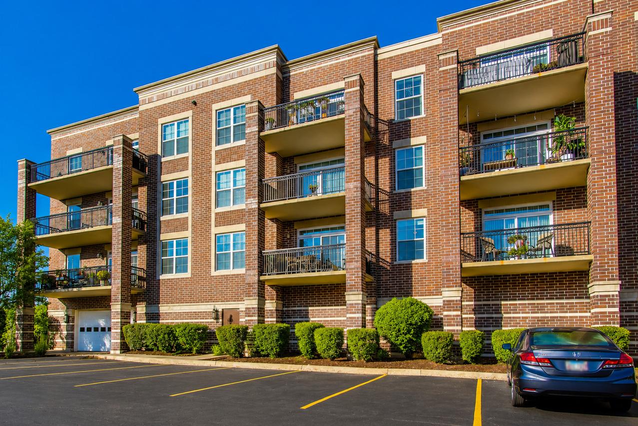 50 S Greeley St. #204, Palatine, IL 60067