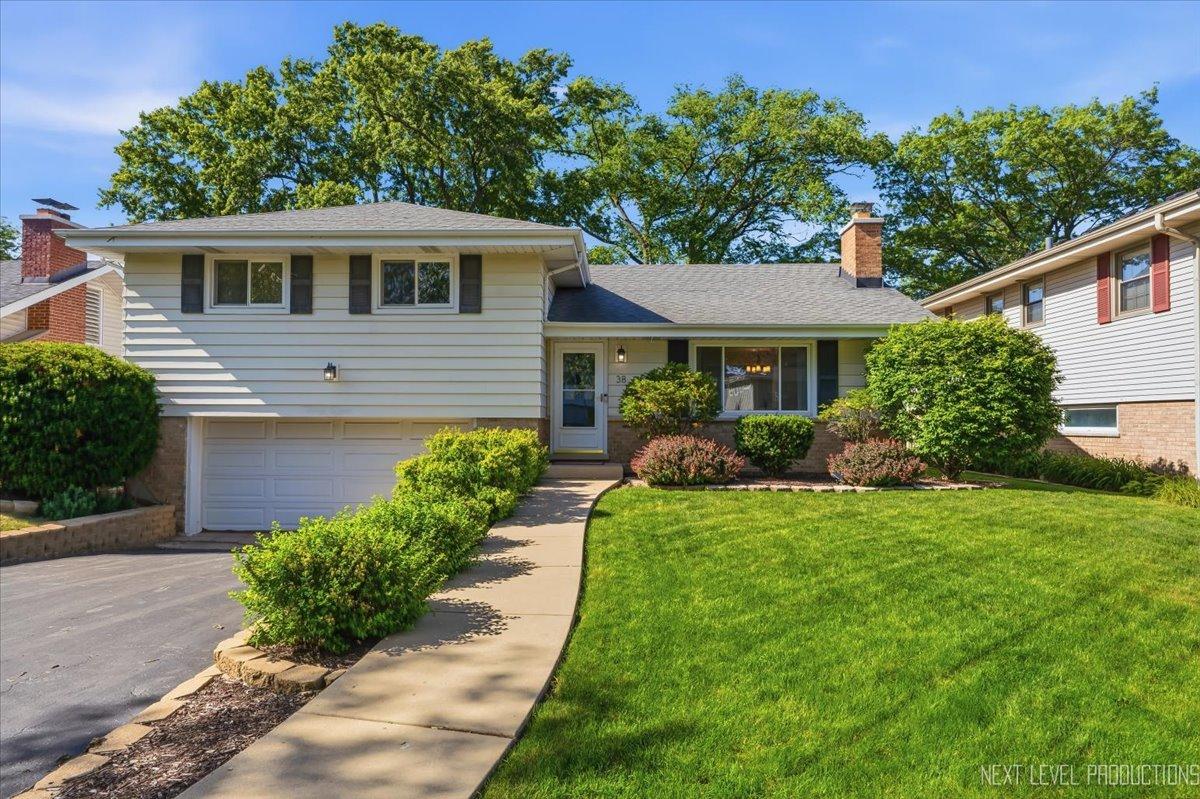 38 W Rand Rd., Villa Park, IL 60181
