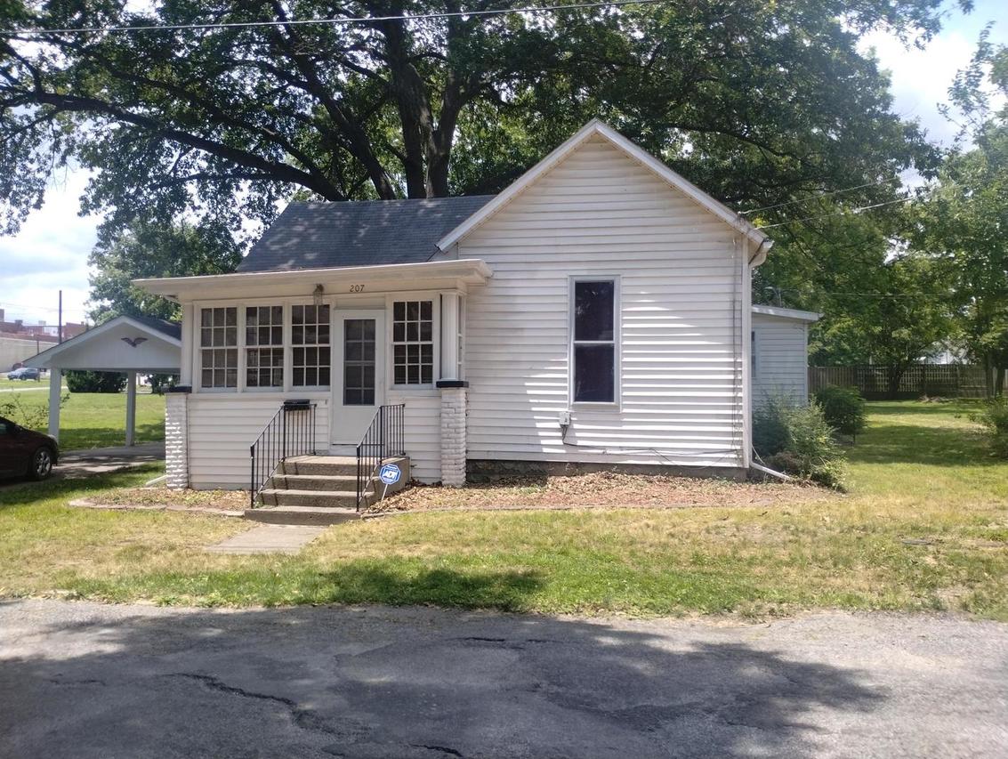 207 N 8th St., Mt Vernon, IL 62864