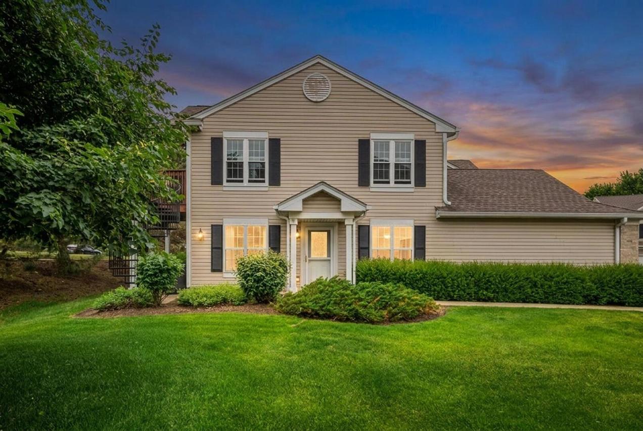 513 Windham Cove Dr., Crystal Lake, IL 60014