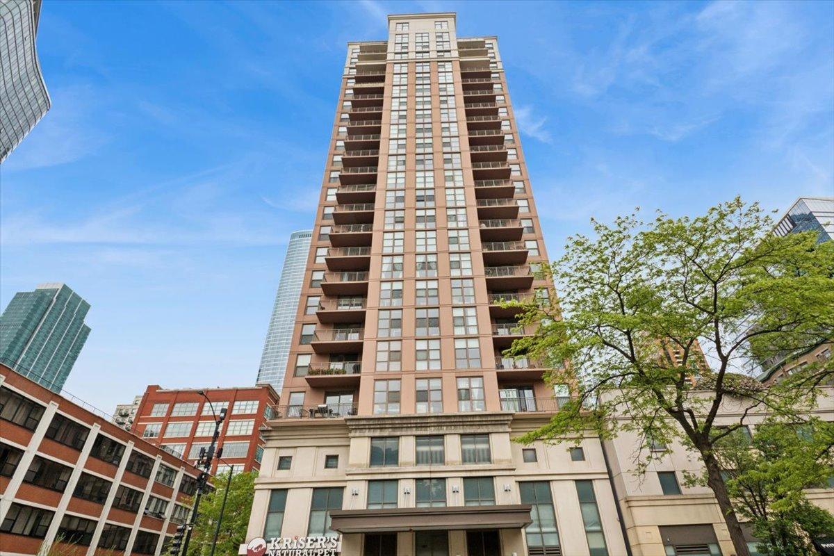 1101 S State St. #2301, Chicago, IL 60605