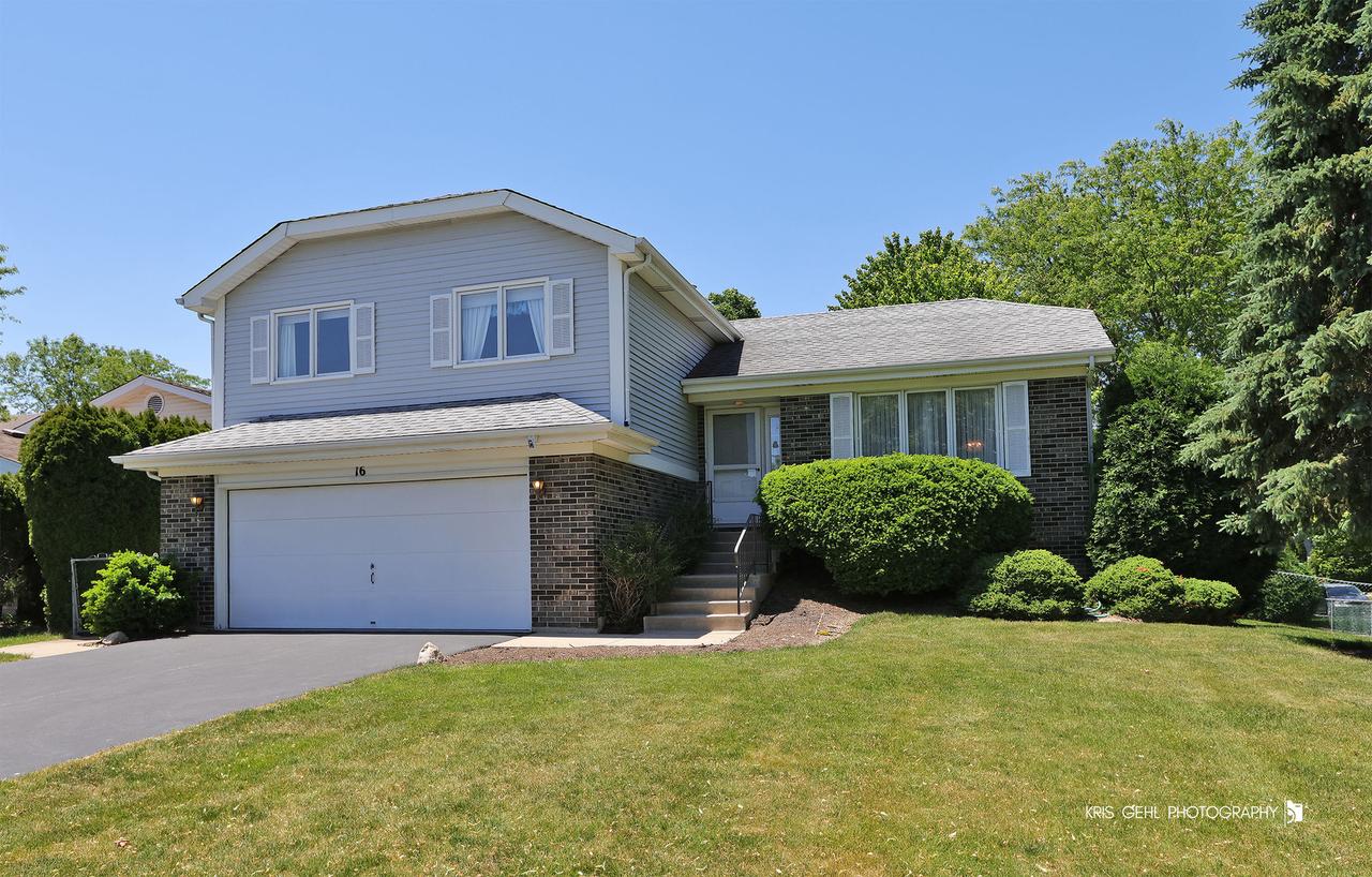16 S Emerald Ave., Mundelein, IL 60060