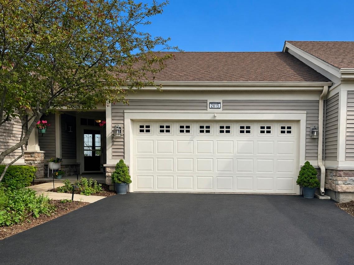 2815 Normandy Cir., Naperville, IL 60564