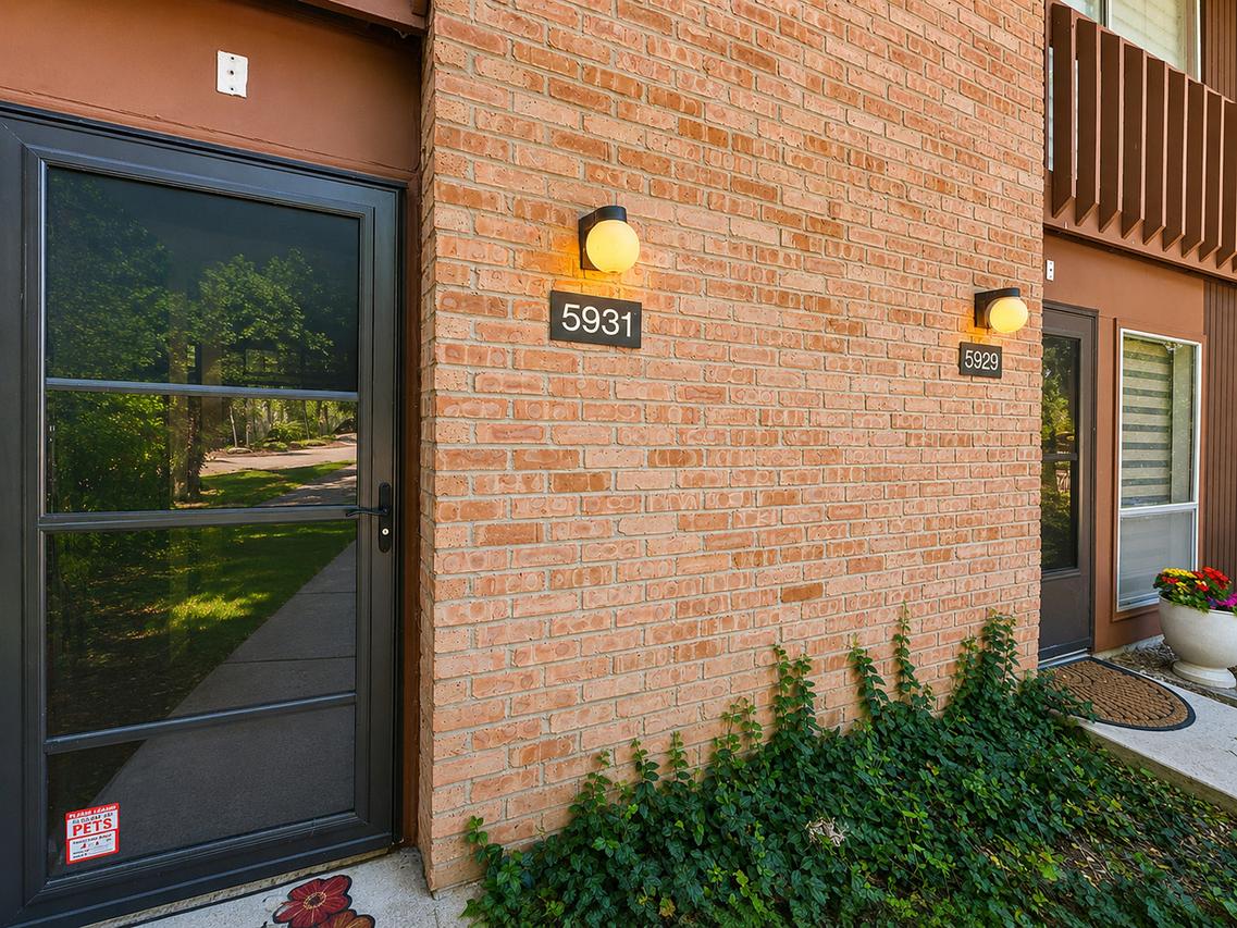 5931 Meadow Dr. #157A, Lisle, IL 60532