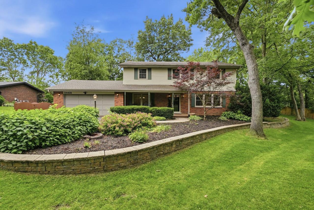 24431 W Lancelot Ln., Joliet, IL 60404