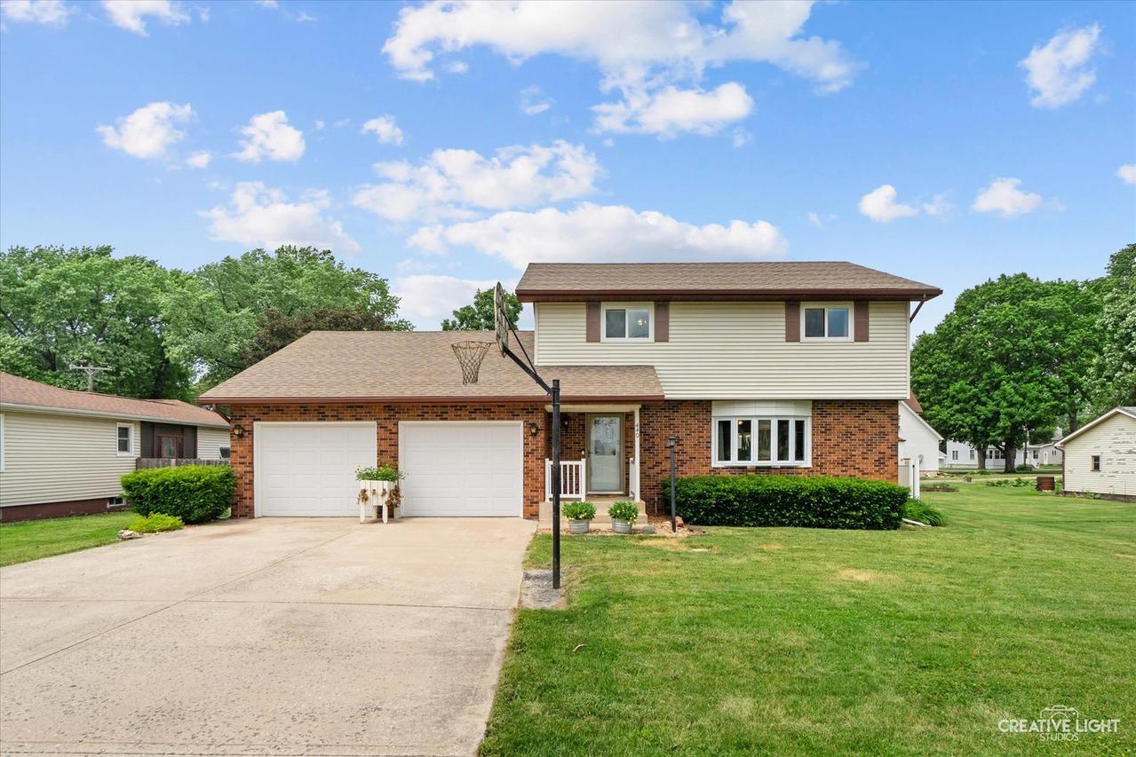 440 W Park St., Sheridan, IL 60551