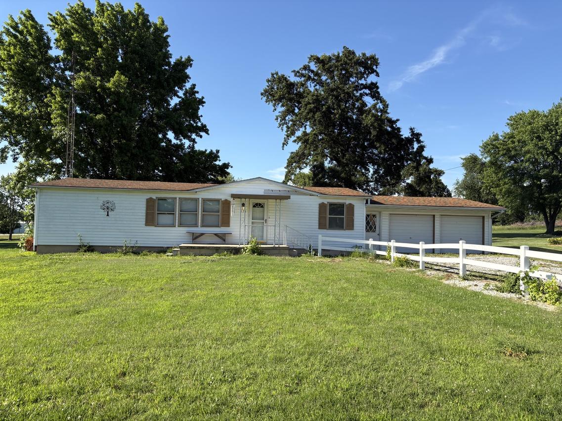 173 Greenview Rd., Centralia, IL 62801