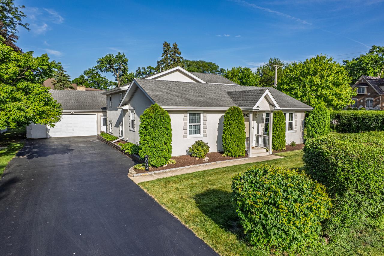 5009 Columbia Ave., Lisle, IL 60532