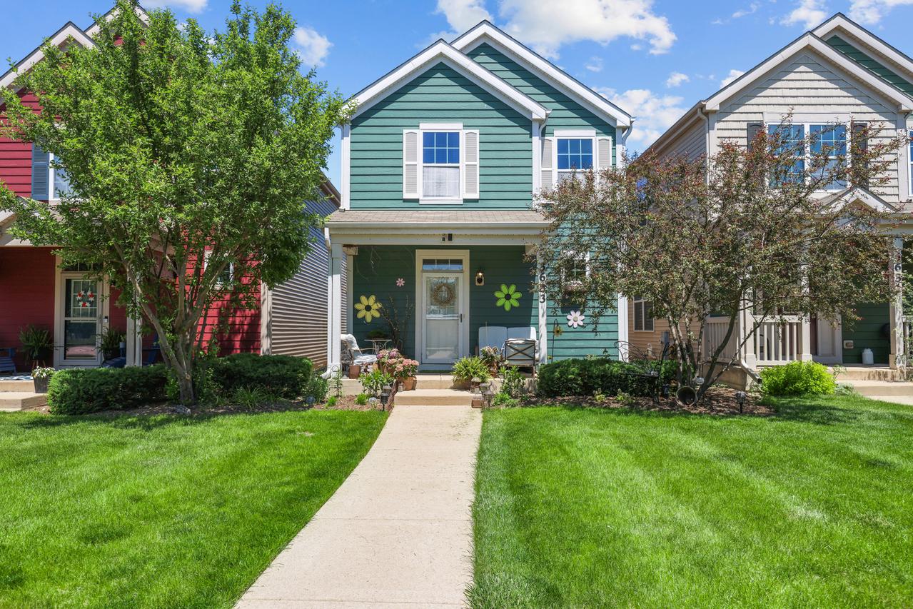 3633 Hyde Park Ct., Elgin, IL 60124