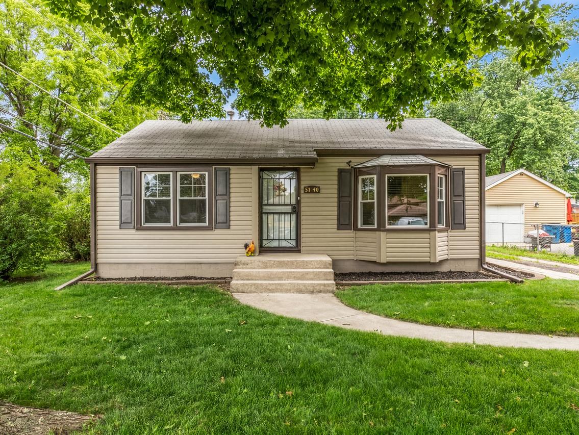 5140 W 80th Pl., Burbank, IL 60459